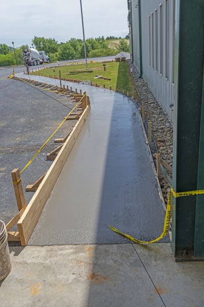 Concrete Sidewalk Paving in Murrieta